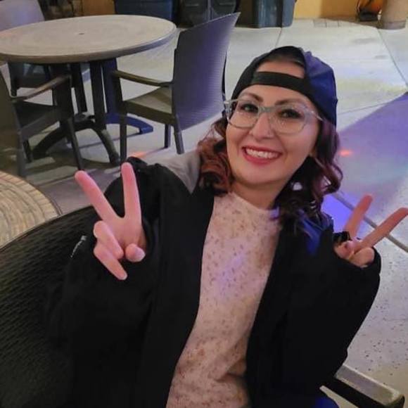 Profile Picture of Rebecca Brause (@rebeccabrause) on Poshmark