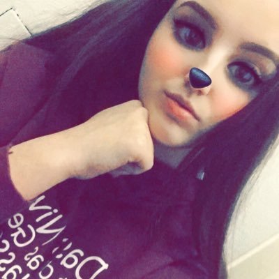 Profile Picture of Melanie Giese (@cuterthaanu) on Twitter