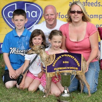 Profile Picture of Vicky Harper (@vickyharper) on Twitter