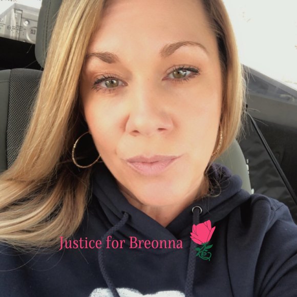 Martina Hofmann - Poshmark Profile Picture of Martina Hofmann (@mhofmann75) on Poshmark