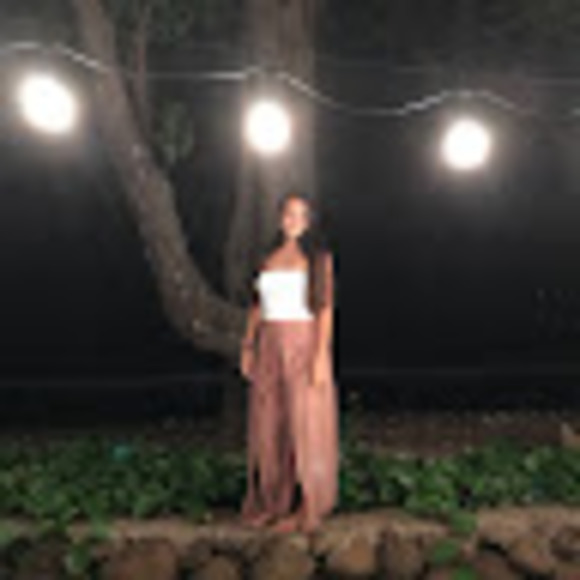Profile Picture of Josephine Fraser (@josephinefraser) on Poshmark