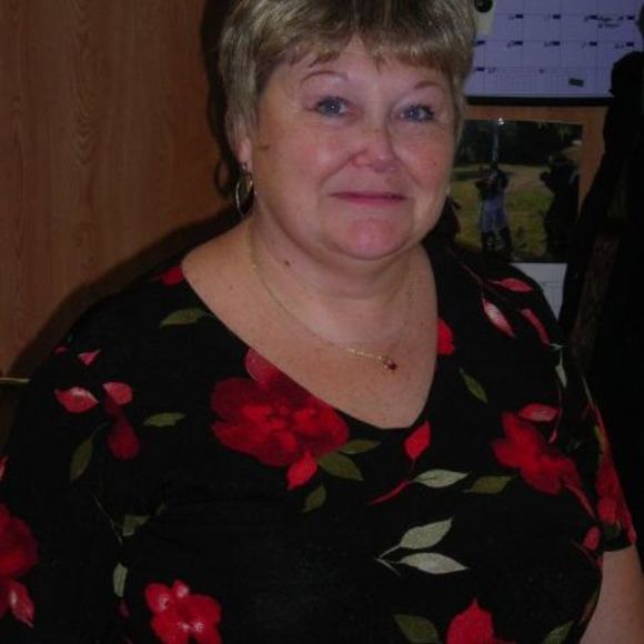 Profile Picture of Debbie Egitto (@debegito) on Poshmark