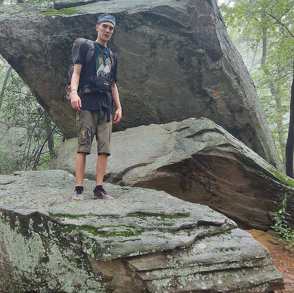 Profile Picture of Colton Strause (@coltonstrause) on Poshmark