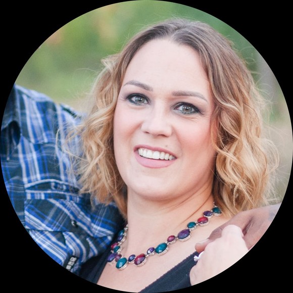 Profile Picture of Amanda Bannister (@amandabannis178) on Poshmark