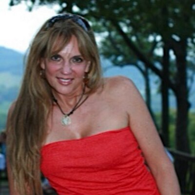 Profile Picture of Beth Freeman (@im2bisz) on Twitter