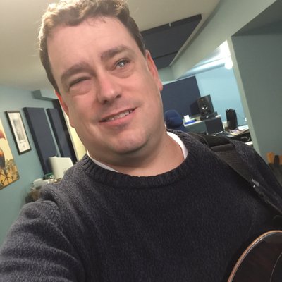 Profile Picture of Chris Smart (@smartguitar1) on Twitter