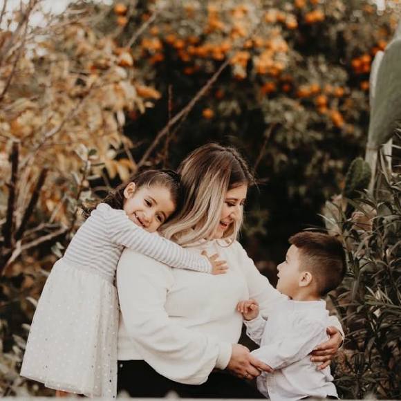 Profile Picture of Lorena Trujillo (@lorenatrujillo1) on Poshmark