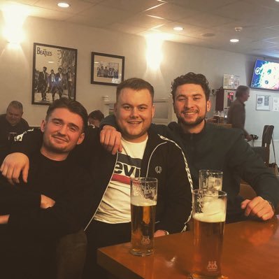 Profile Picture of Zach Reeves (@ZachariReeves) on Twitter