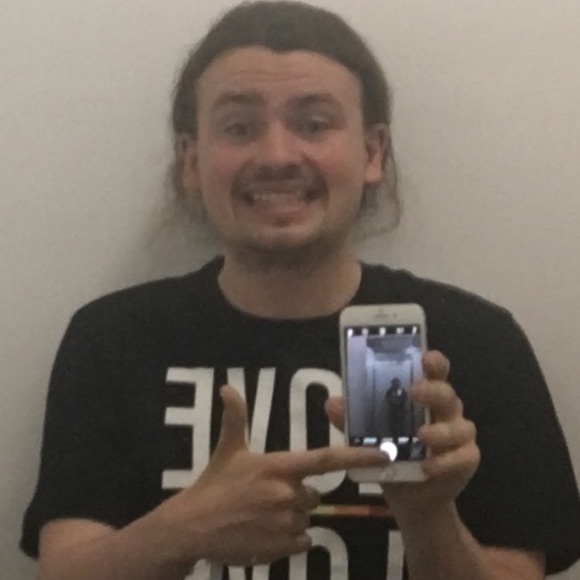 Profile Picture of Adam Beasley (@thebease1020) on Poshmark