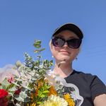 Profile Picture of Holly Chisholm (@hollyholmdesign) on Instagram