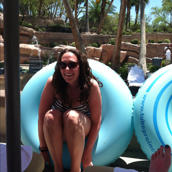 Profile Picture of Andrea Millmore (@aqm1016) on Poshmark