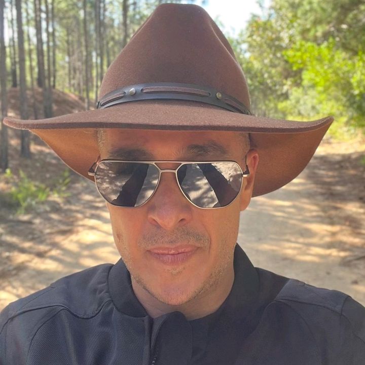Profile Picture of carlosladen (@carlosladen) on Tiktok