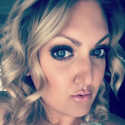 Profile Picture of Amy Monroe (@amymonroe84) on Twitter