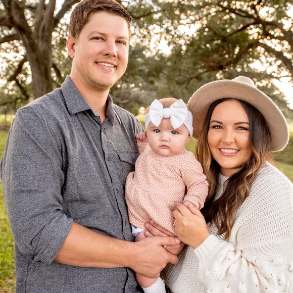 Profile Picture of Cady Eskine (@cadyeskine) on Poshmark