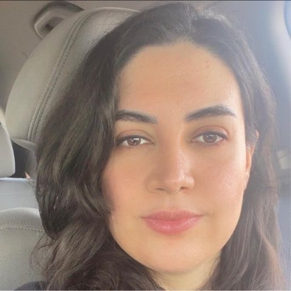 Profile Picture of Elaheh Mirjalili (@elahehmirjalili) on Poshmark