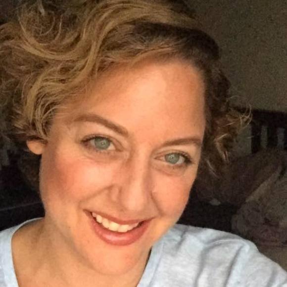 Profile Picture of Kathryn Bassman (@kathrynbassman) on Poshmark