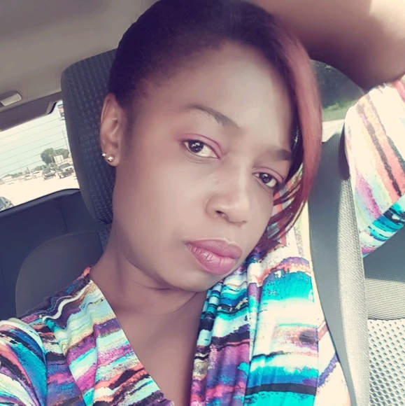 Nadege Charles - Poshmark Profile Picture of Nadege Charles (@nadegec80) on Poshmark