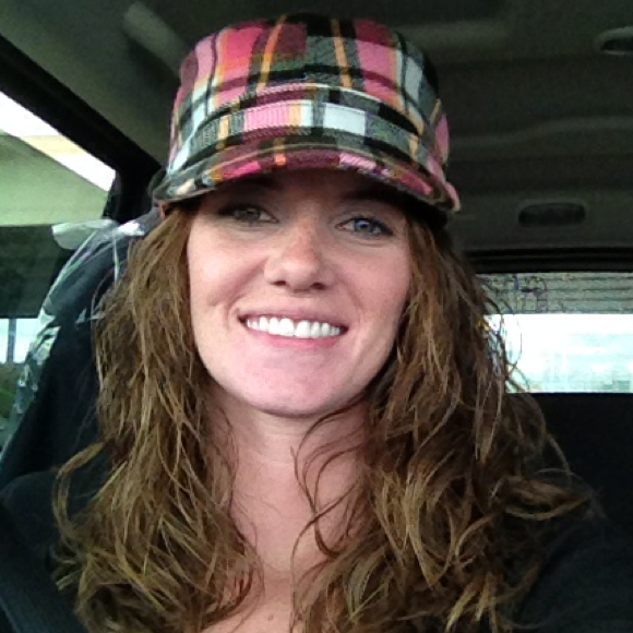 Profile Picture of Christa Lexow (@lexwalk) on Poshmark