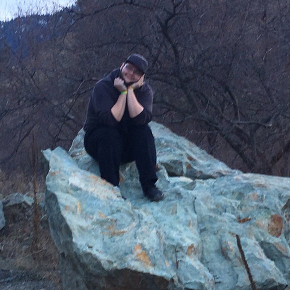 Profile Picture of Kenneth Henderson (@hotstuff2017) on Poshmark