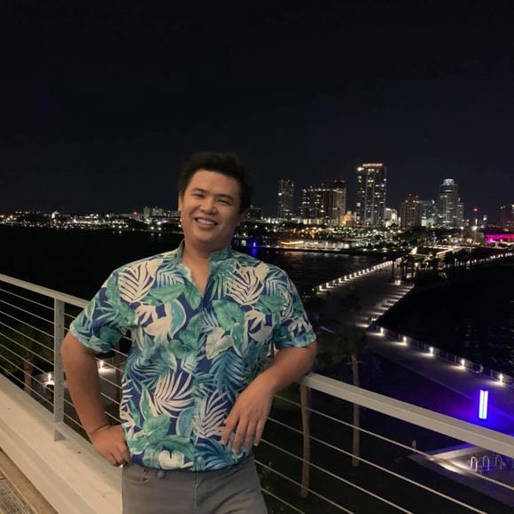 Profile Picture of Khoi Ha (@khoi_h) on Poshmark