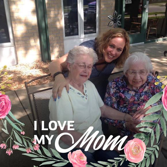 Profile Picture of Julie Eberlein (@jlehrpro) on Poshmark