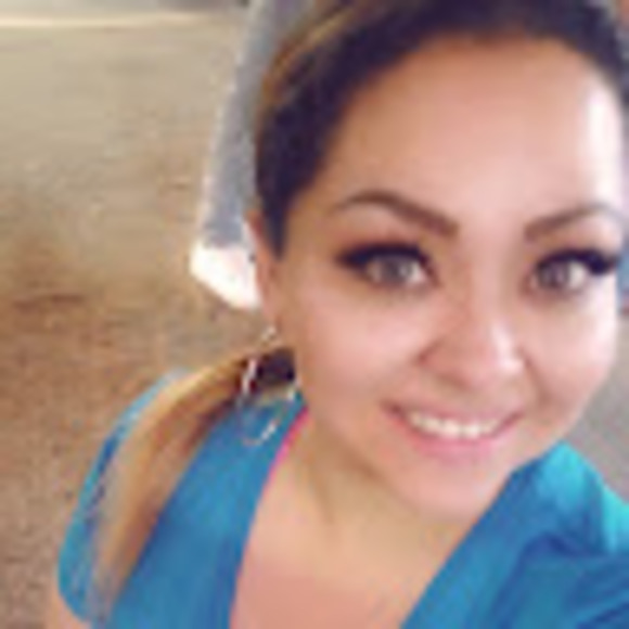 Profile Picture of Maria Cano (@mariaacano09) on Poshmark