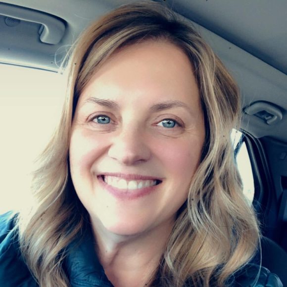 Kim Garczynski - Poshmark Profile Picture of Kim Garczynski (@kgarczynski) on Poshmark