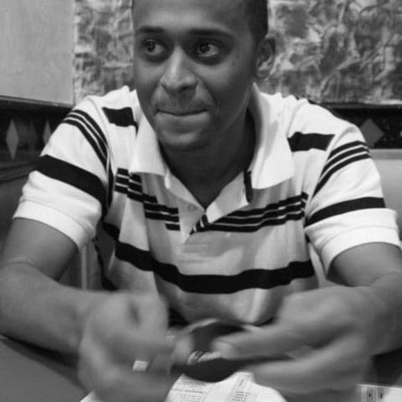 Profile Picture of Joseph Ahmed (@str8_balance) on Poshmark