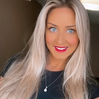 Profile Picture of 𝒜𝓂𝒶𝓃𝒹𝒶 𝒩𝒾𝑒𝓂𝒶𝓃𝓃 (@amanda__niemann) on Instagram