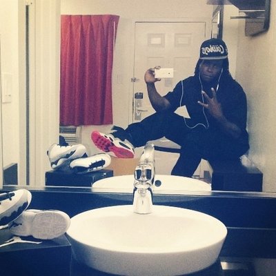 Profile Picture of Antwan Marshall (@TwanTwizzie) on Twitter