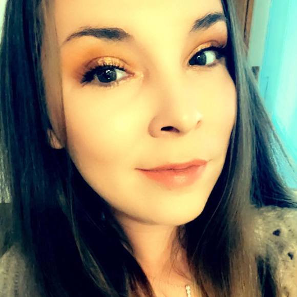 Profile Picture of Samantha Inman (@samanthainman) on Poshmark