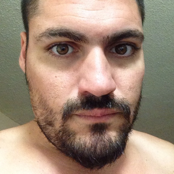 Profile Picture of Ruben Paneque (@rubenp169) on Poshmark