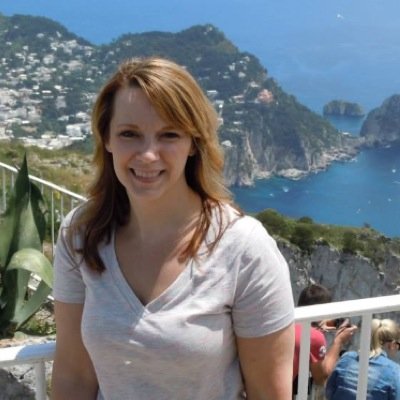 Profile Picture of Sharon Cottrell (@BookedonaBudget) on Twitter