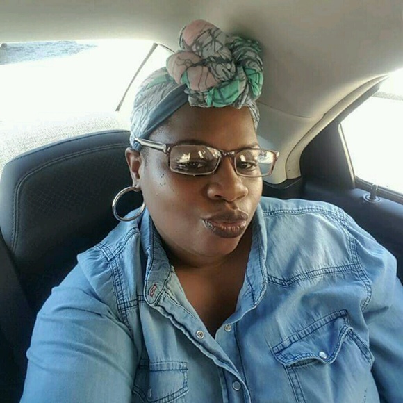 Profile Picture of Lashunda Torbert (@shun713) on Poshmark