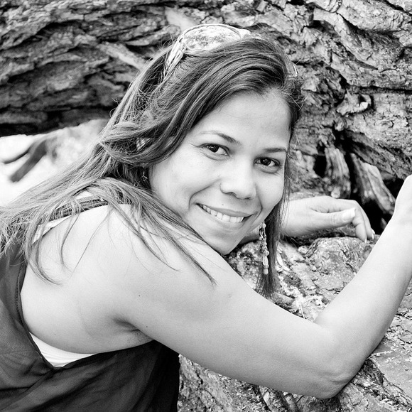 Profile Picture of Vanusa Malsky (@vanusamalsky) on Poshmark