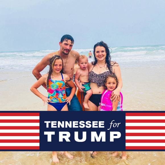 Profile Picture of Shawna Cone (@shawnaajo) on Poshmark