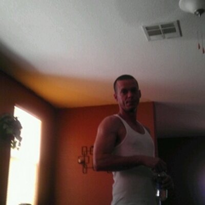 Profile Picture of Eric Winfrey (@40love702) on Twitter