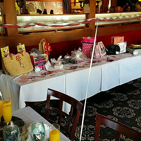 Profile Picture of Gabriella Bucceri (@gbucceri) on Poshmark