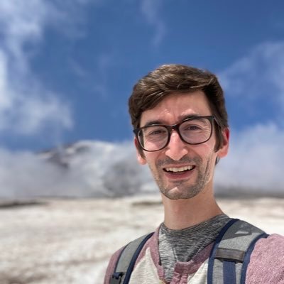 Profile Picture of Connor Dobson (@ItsVirusTime) on Twitter