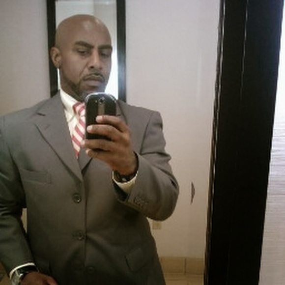 Profile Picture of David Hardy (@hardyboy994) on Poshmark
