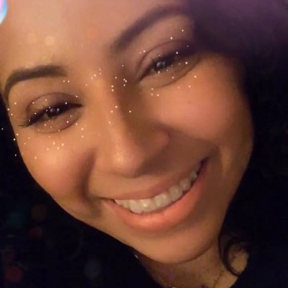 Profile Picture of Erica Renaud (@ladyaer) on Poshmark