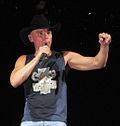 Profile Picture of Kenny Chesney - Wikipediaon Wikipedia