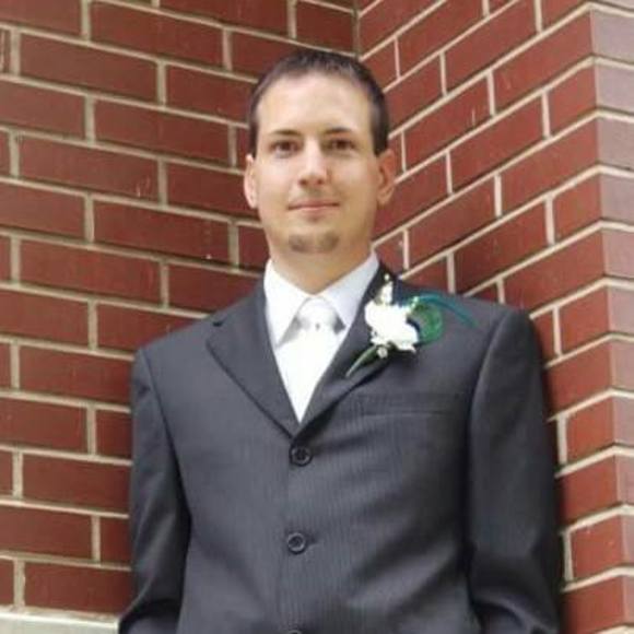 Profile Picture of John Reisinger (@johnreisinger) on Poshmark