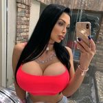 Profile Picture of dora Webber (@doraweeeber) on Instagram