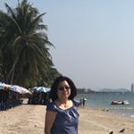 Profile Picture of Julie Lee-Tam (@juliesbakedgoods) on Instagram