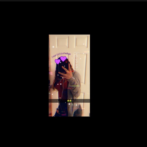 Profile Picture of Audry Burriel (@audry6billi) on Poshmark
