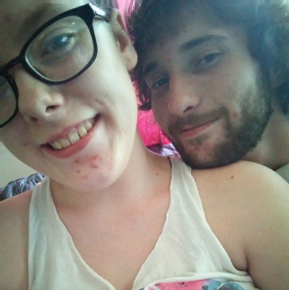 Profile Picture of Ronni Poole (@ronni_leeann) on Poshmark