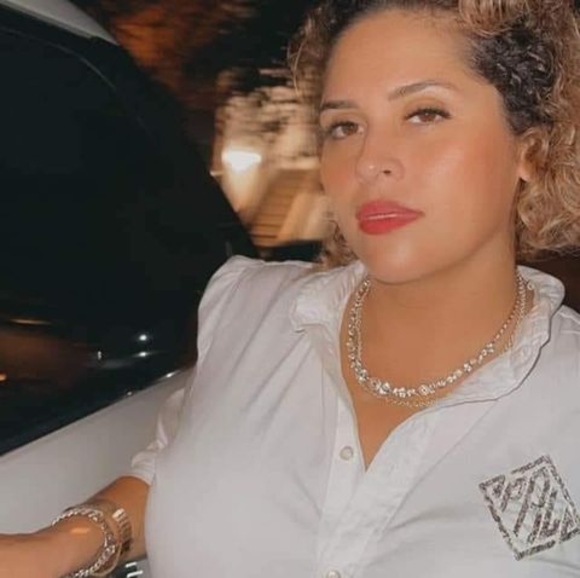 Profile Picture of Rosa Lugo (@rosa143lugo) on Poshmark