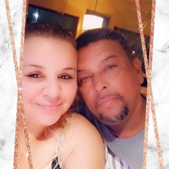 Profile Picture of Jesenia Lopez (@brujita1980) on Poshmark