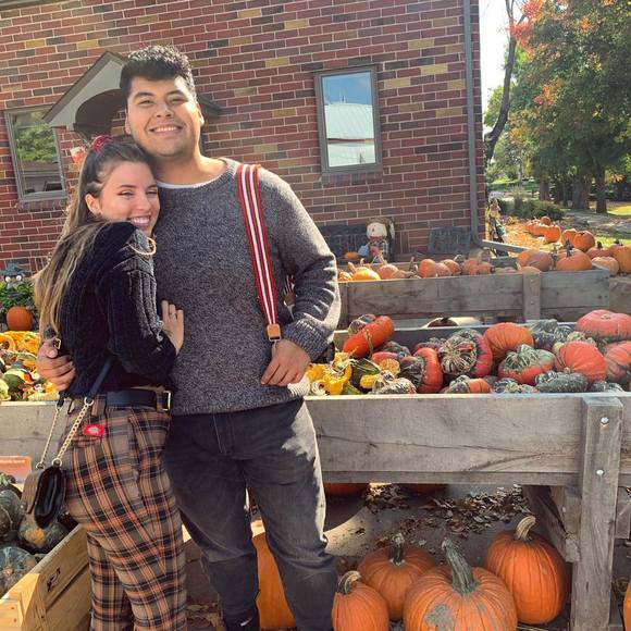 Profile Picture of Katie Schulzetenberg (@katieschulzet) on Poshmark